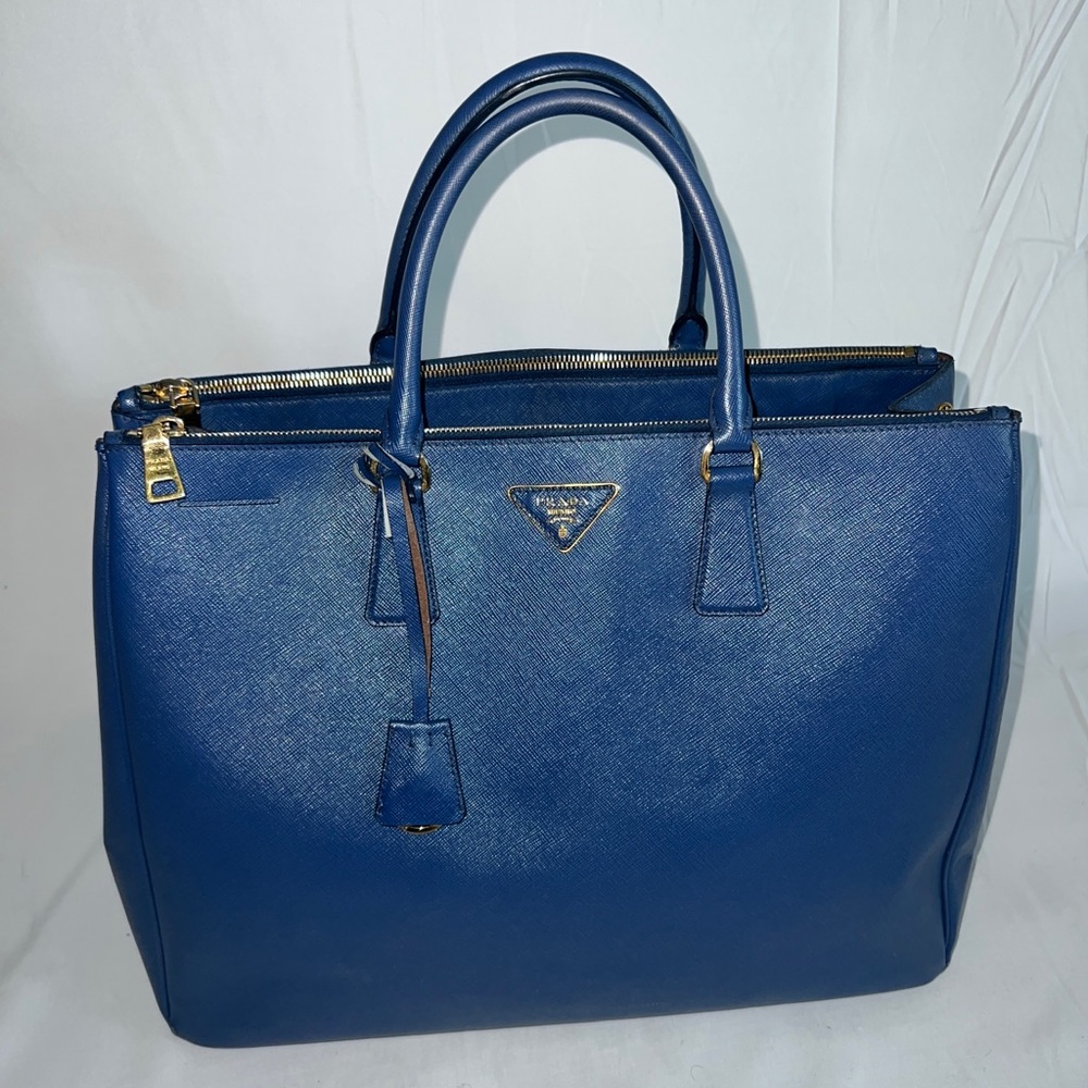 Prada Saffiano Galleria Tote in Bluette Large